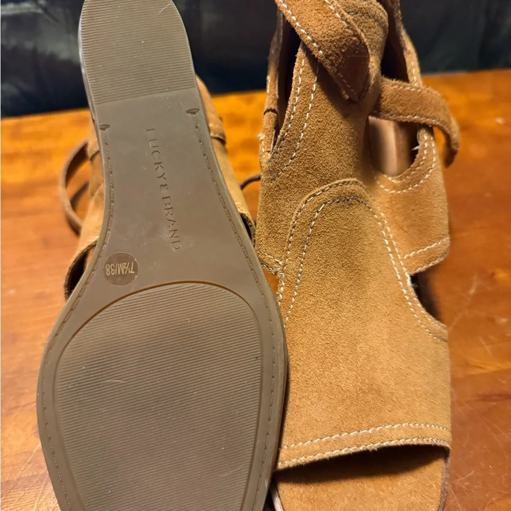 Lucky Brand Tan Suede Wedges